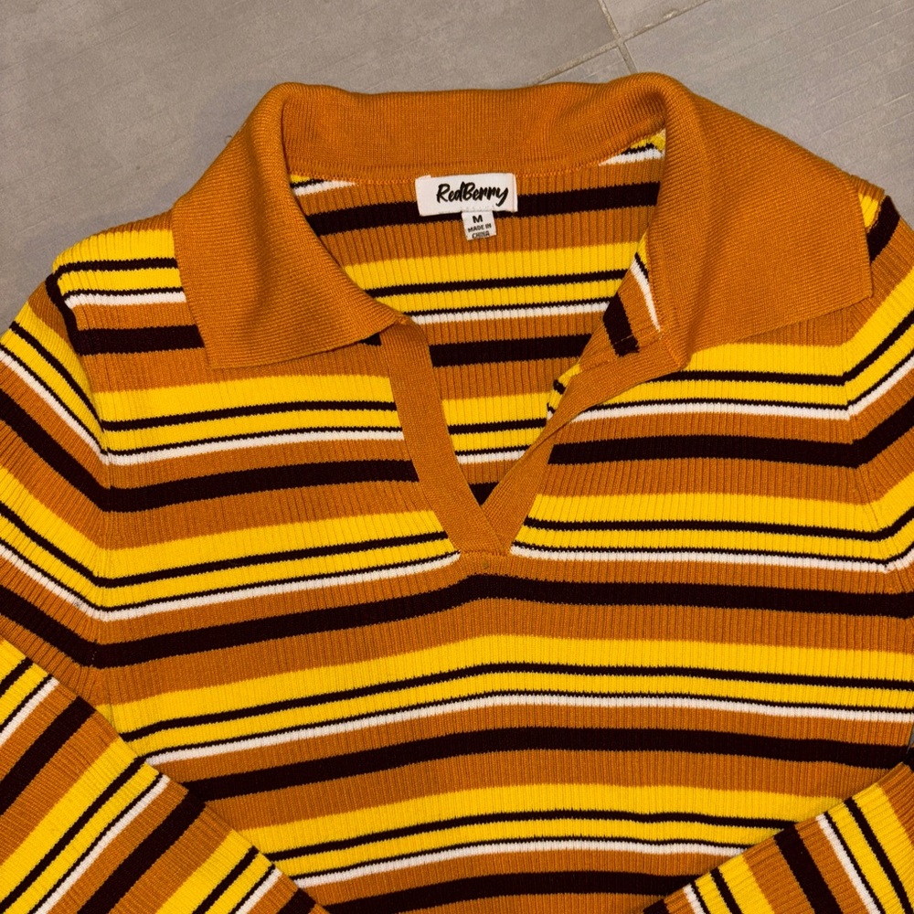 Yellow Cropped Collared Knit - Picture 5 of 8